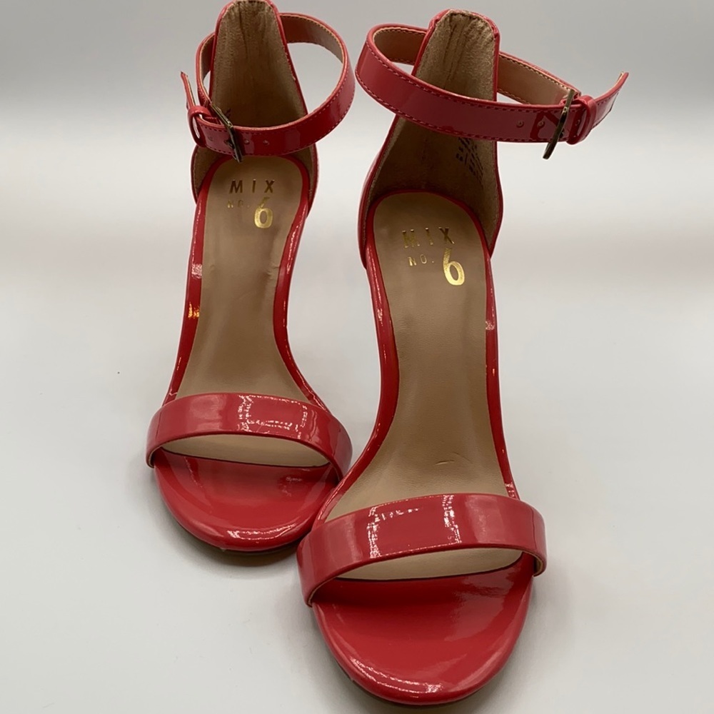 Mix no. 6 Rayelle hi hells sandals coral size 5.5